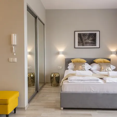 Apartment Udanypobyt Apartament Zamoyskiego 73